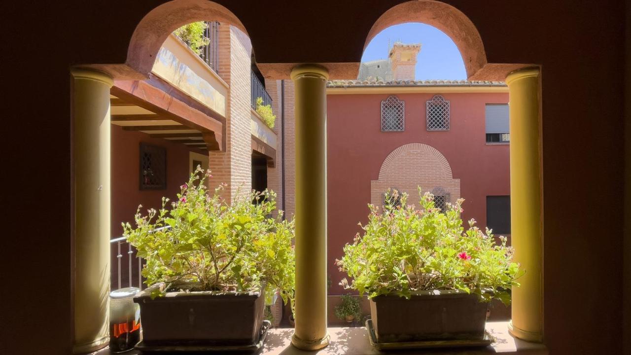 El Capricho De Ana - Apartamentos Aloha Toledo Buitenkant foto